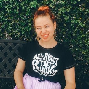 Meet your Posher, Monica